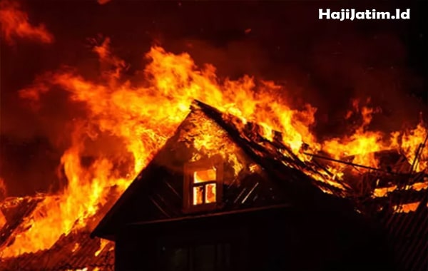 Kode Alam dan Arti Mimpi Melihat Rumah Sendiri Terbakar